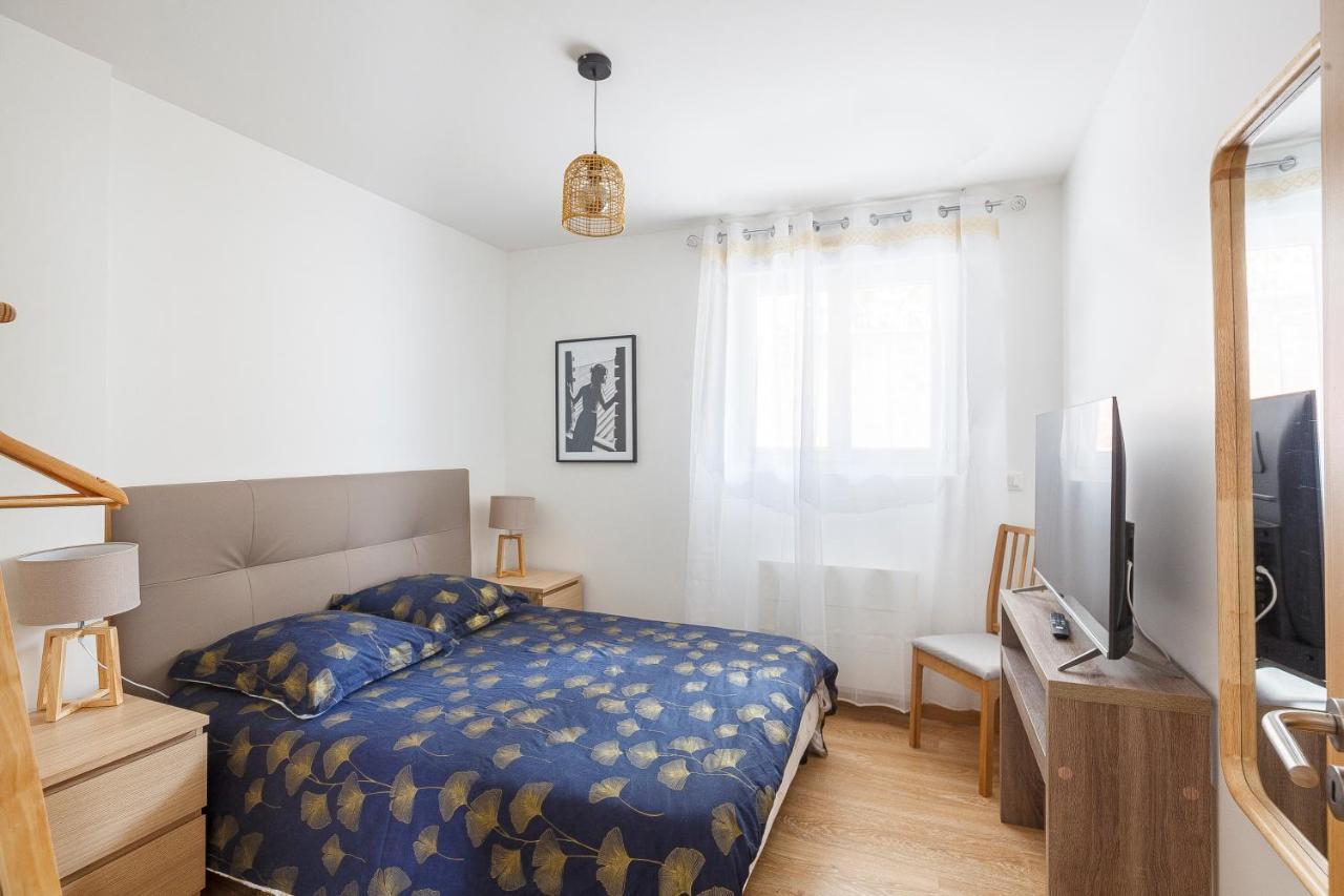 Logement 004 A 300M De La Gare Mantes La Jolie Екстер'єр фото