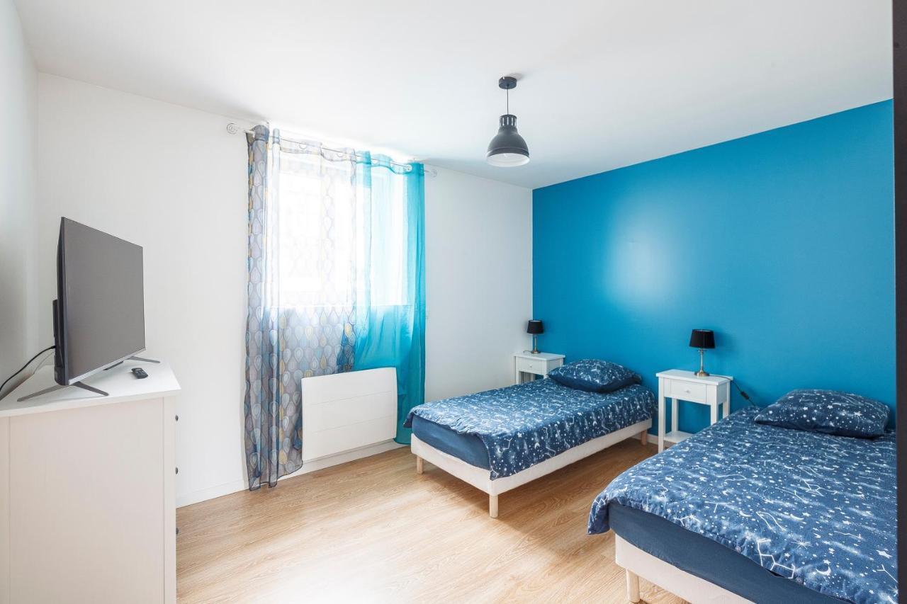 Logement 004 A 300M De La Gare Mantes La Jolie Екстер'єр фото